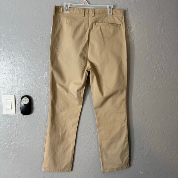 Old Navy Slim School Uniform Chino Pants for Boys, Shorength, 20 Plus 665608 - Picture 2 of 8